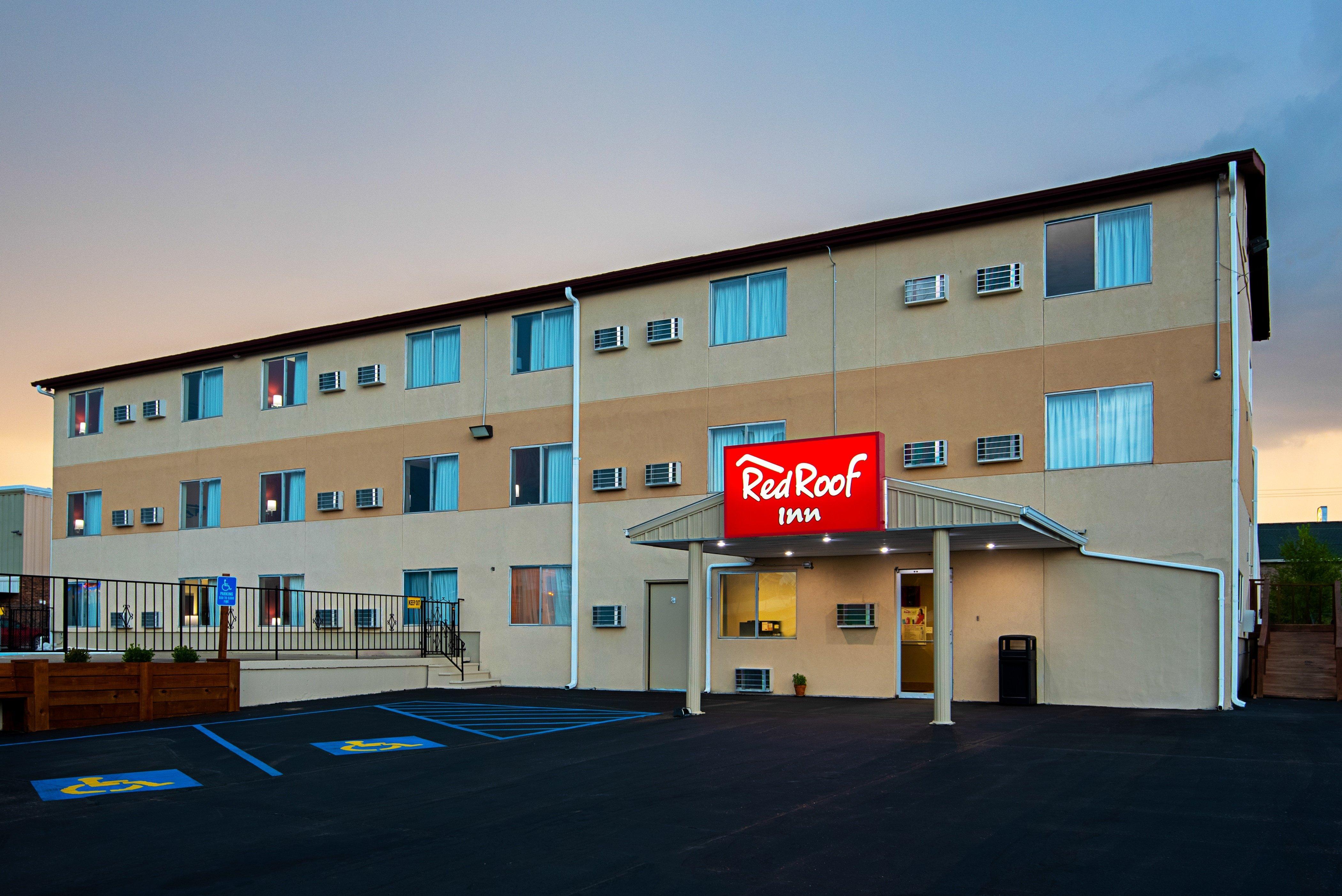 Red Roof Inn Cameron Ngoại thất bức ảnh