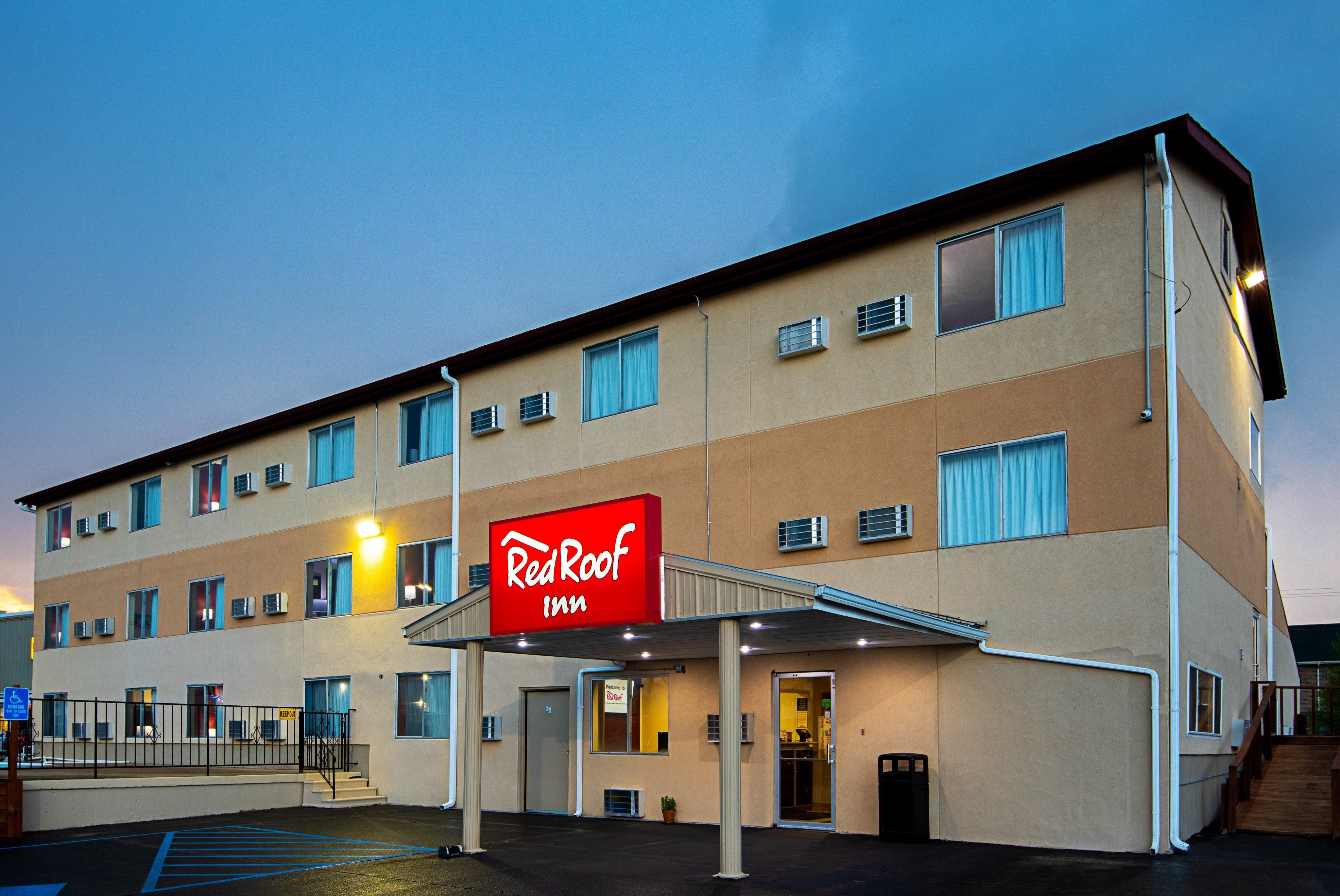 Red Roof Inn Cameron Ngoại thất bức ảnh