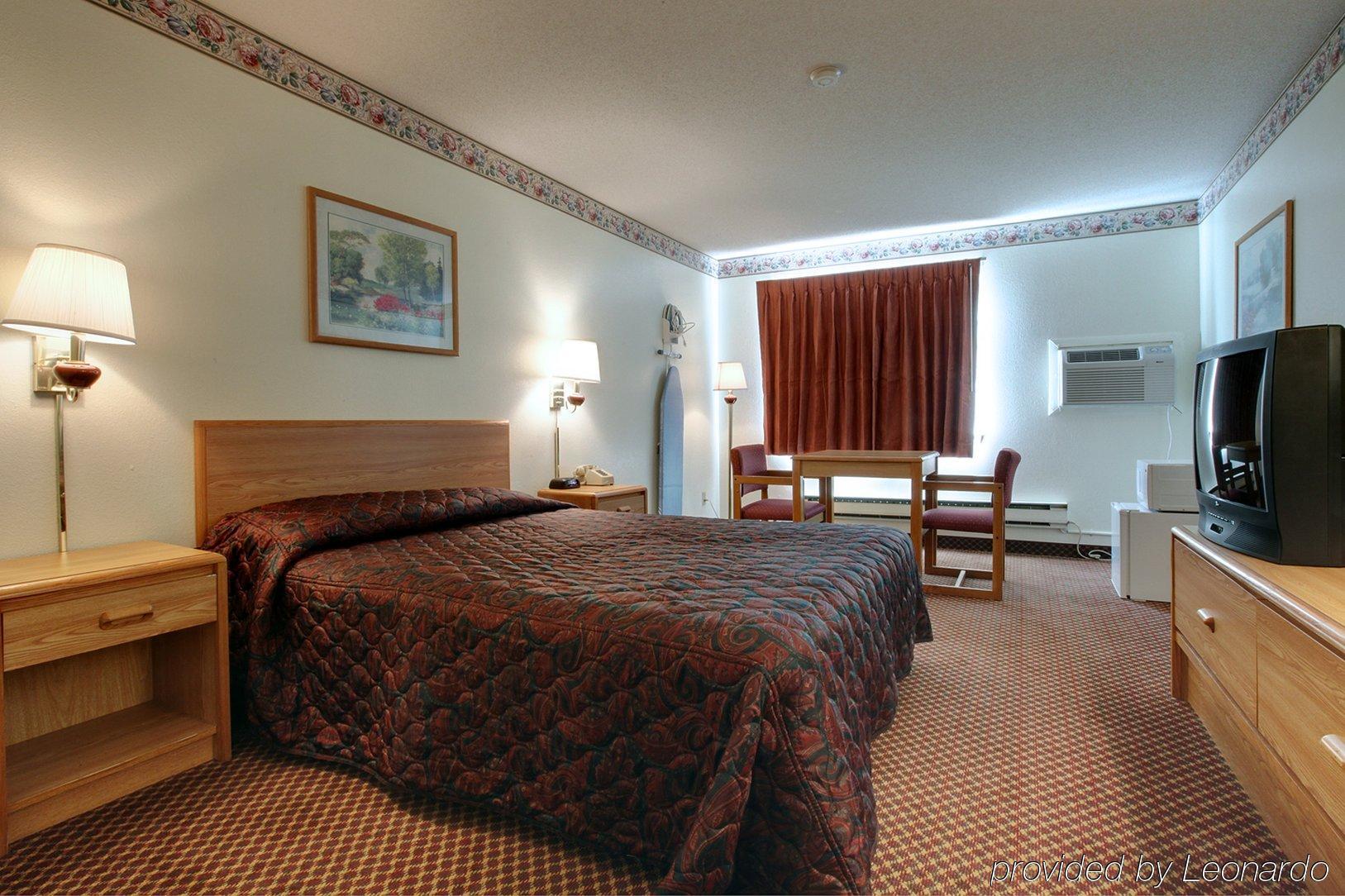 Red Roof Inn Cameron Phòng bức ảnh