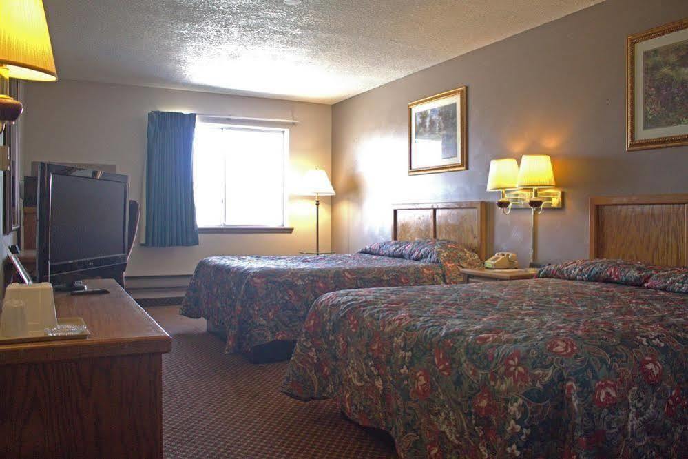 Red Roof Inn Cameron Ngoại thất bức ảnh