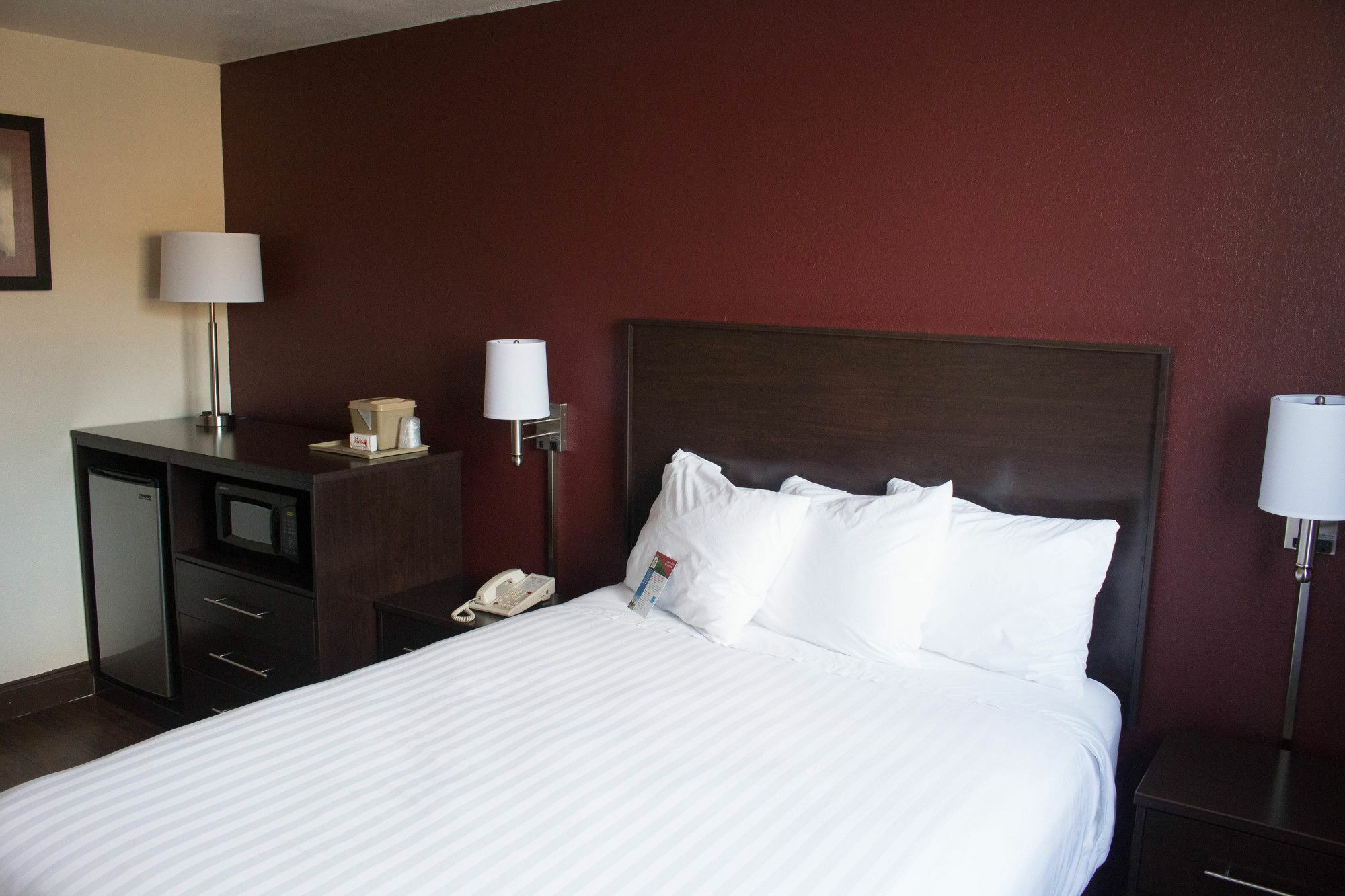 Red Roof Inn Cameron Ngoại thất bức ảnh
