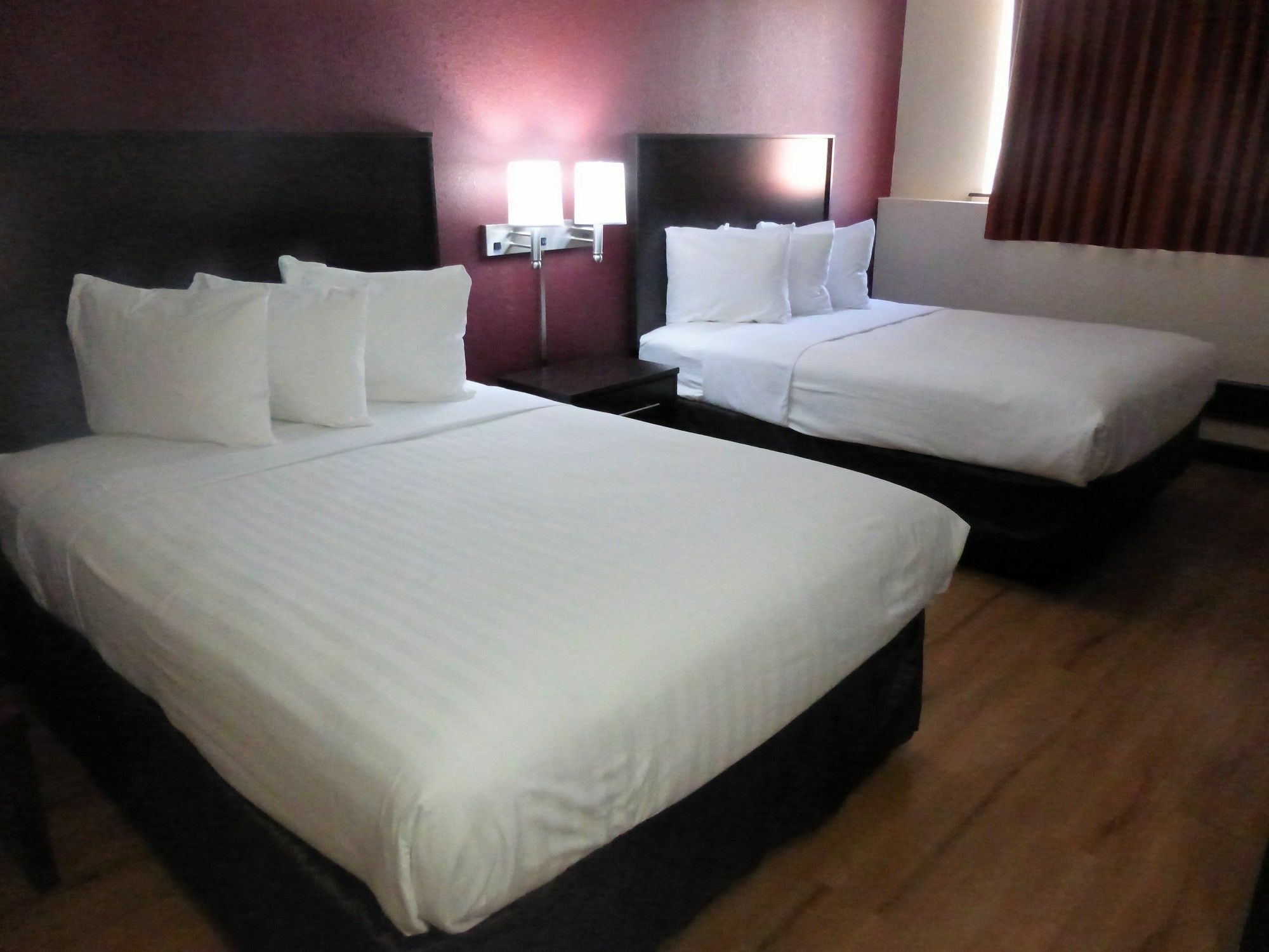 Red Roof Inn Cameron Ngoại thất bức ảnh