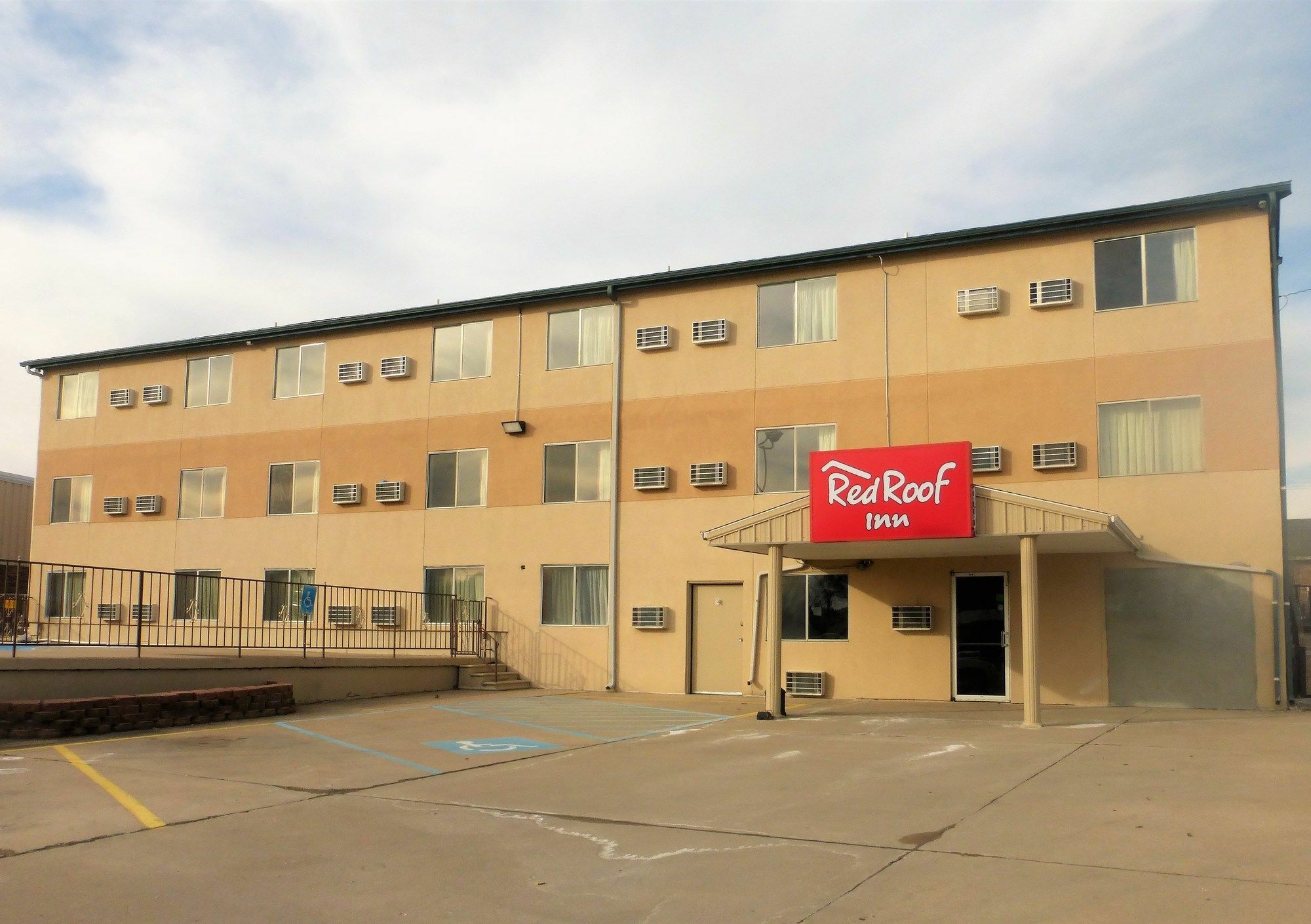Red Roof Inn Cameron Ngoại thất bức ảnh