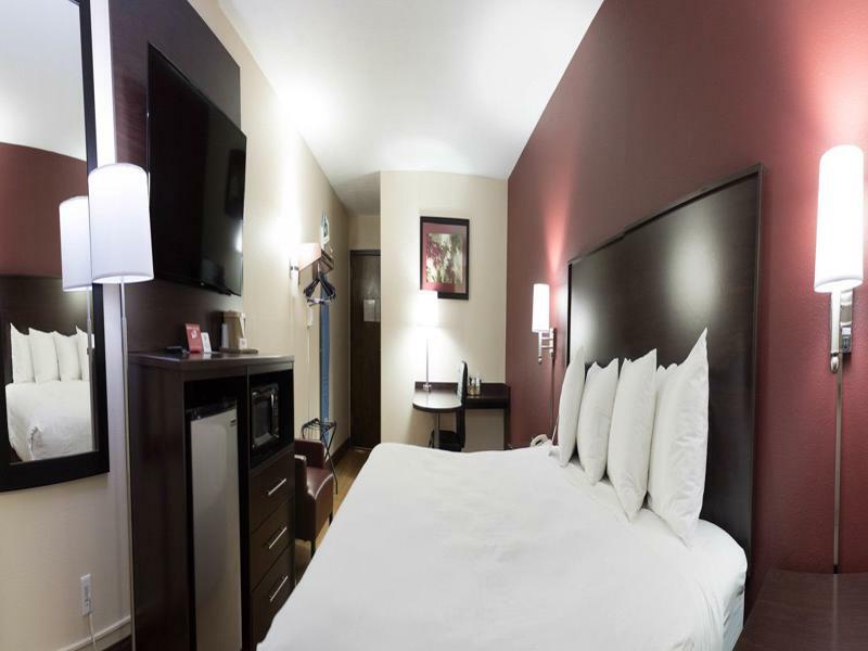 Red Roof Inn Cameron Ngoại thất bức ảnh